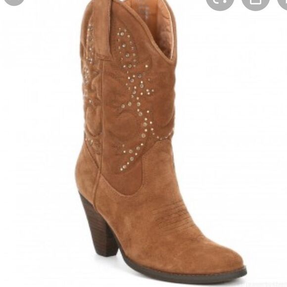 Very Volattile Jess  - Picture 3 of 6